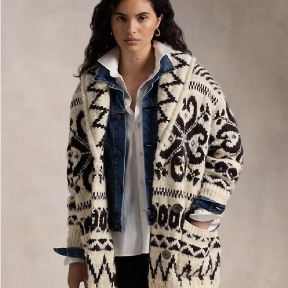 Black and White Patterned Knit Cardigan